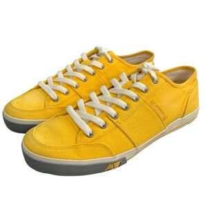 American Eagle Yellow Canvas Lace Up Shoes Mens 9 Casual Streetwear Sneaker